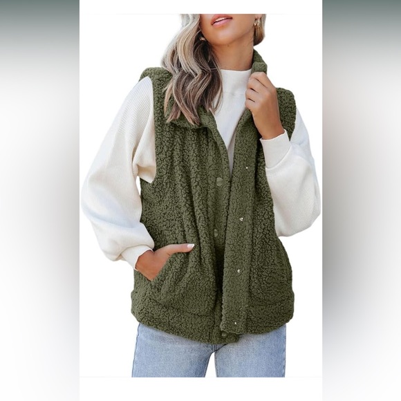 Jackets & Blazers - NWOT green fuzzy vest